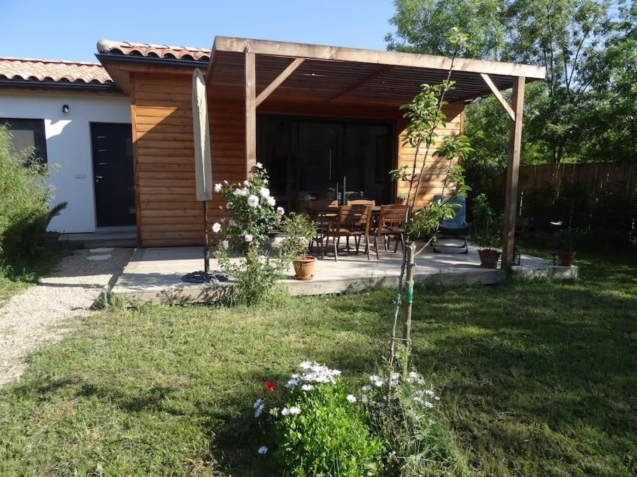 Beau 2 Pieces Avec Jardin Dans Villa A Mougins. Exterior foto